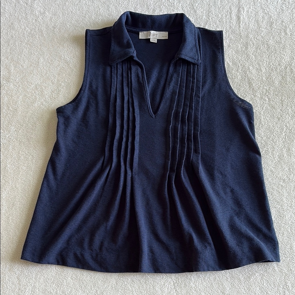 LOFT Blue Sleeveless Pleated Polo Blouse Linen Look EUC Petite Small